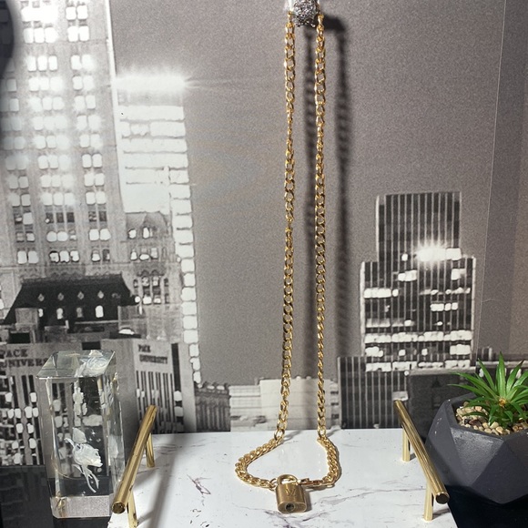 Authentic Louis Vuitton Lock with Chain - Picture 5 of 14